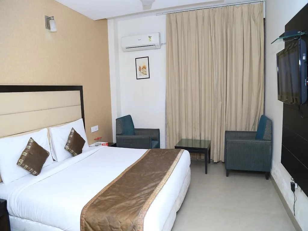 Oyo Rooms Kamla Market Phase 1 Mohali